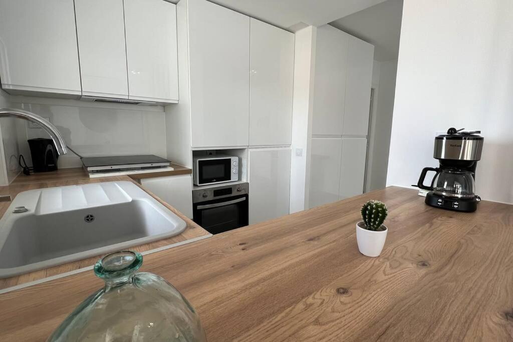 Apartamento Tres Habitaciones Con Vistas Al Mar En Rosas Exteriör bild