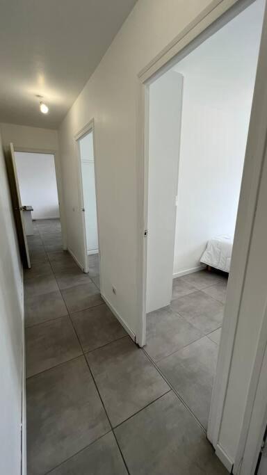 Apartamento Tres Habitaciones Con Vistas Al Mar En Rosas Exteriör bild